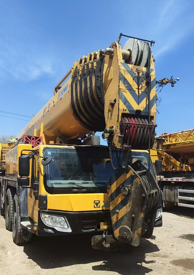 XCMG QAY260 260ton used all terrain mobile hydraulic truck crane price - Autokran za sve terene: slika 4 XCMG QAY260 260ton used all terrain mobile hydraulic truck crane price - Autokran za sve terene: slika 4
