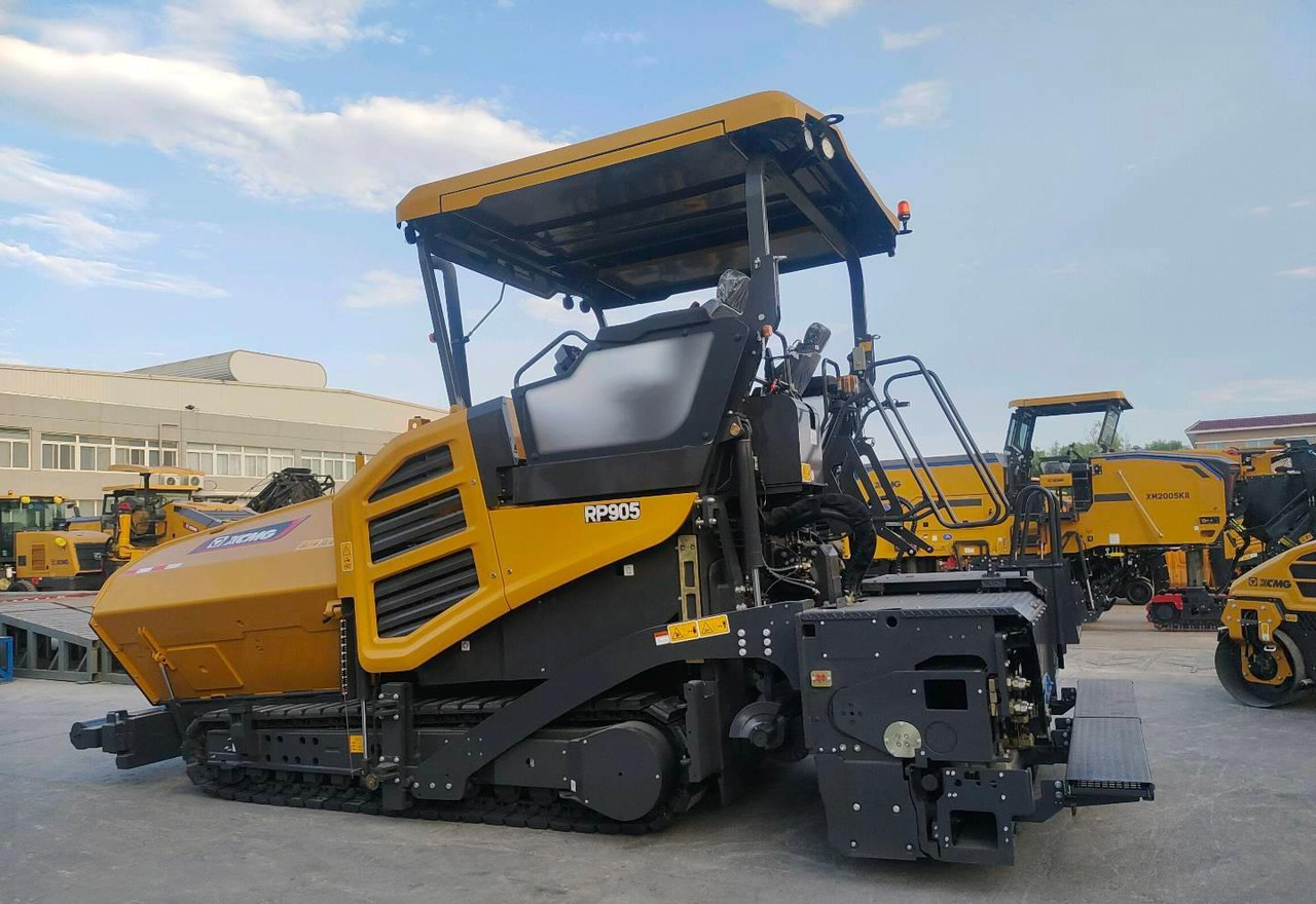 XCMG RP905IV used crawler portable concrete asphalt paver price - Asfaltni finišer: slika 4 XCMG RP905IV used crawler portable concrete asphalt paver price - Asfaltni finišer: slika 4