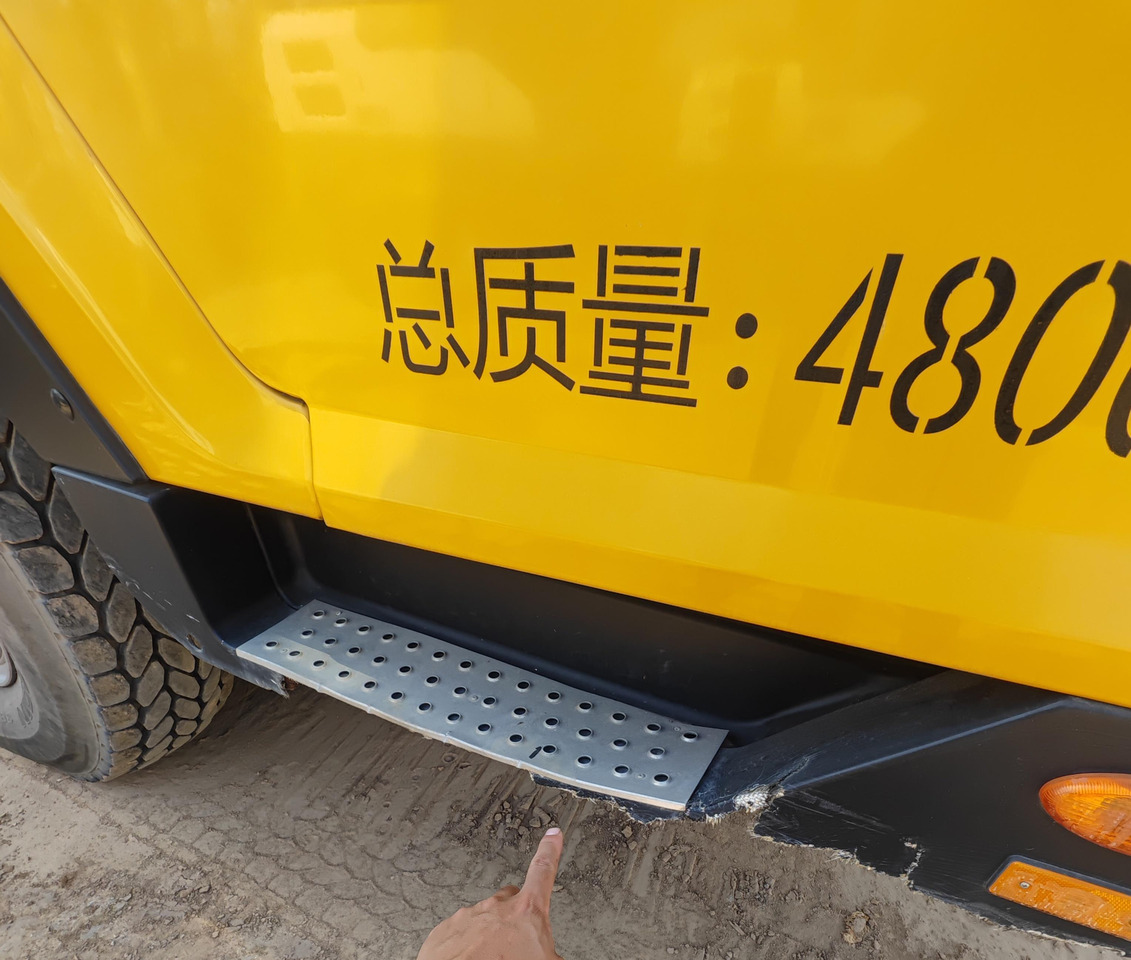 XCMG XCT100_M 100ton 2021 used mobile truck crane for sale - Autodizalica: slika 5 XCMG XCT100_M 100ton 2021 used mobile truck crane for sale - Autodizalica: slika 5