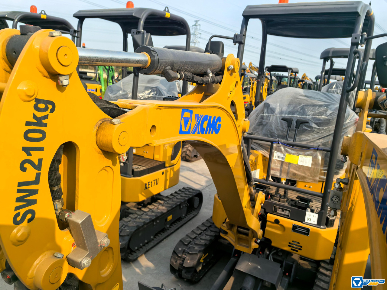 XCMG XE17U second hand hydraulic excavator mini for sale - Bager guseničar: slika 3 XCMG XE17U second hand hydraulic excavator mini for sale - Bager guseničar: slika 3