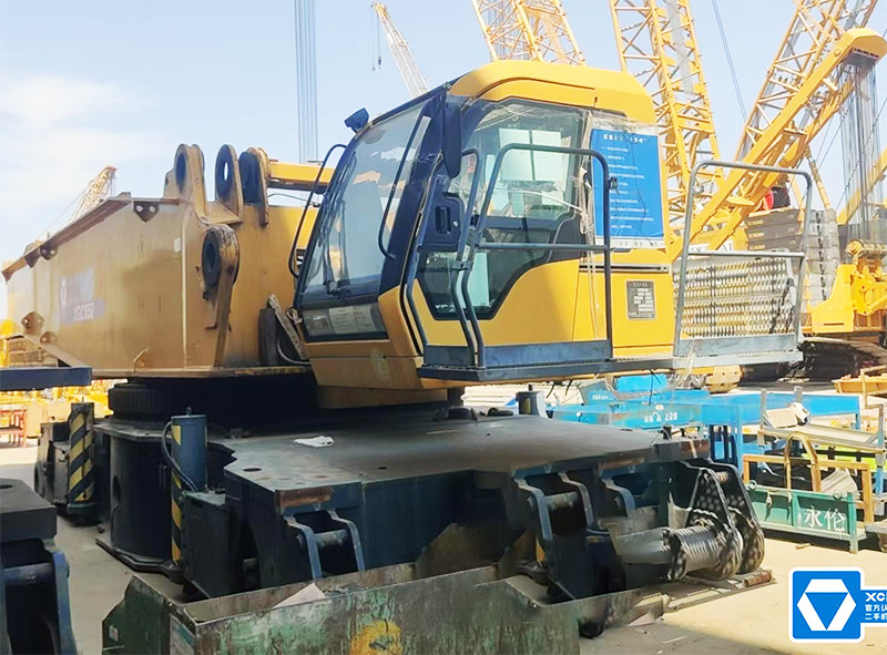 Kran guseničar XCMG XGC650 650ton used hydraulic crawler crane for sale: slika 9