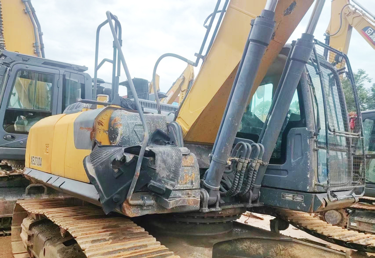 XCMG used 27ton crawler excavator XE270DK price - Bager guseničar: slika 3 XCMG used 27ton crawler excavator XE270DK price - Bager guseničar: slika 3