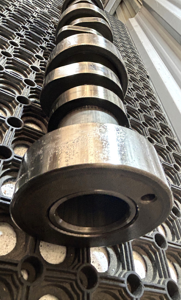 DAF CAMSHAFT DAF XF 106 480 530 - Bregasta osovina: slika 1 DAF CAMSHAFT DAF XF 106 480 530 - Bregasta osovina: slika 1