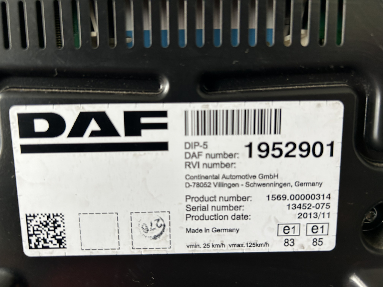 DAF DAF XF 106 CLOCK COUNTER 1952901 - Komandna tabla: slika 3 DAF DAF XF 106 CLOCK COUNTER 1952901 - Komandna tabla: slika 3