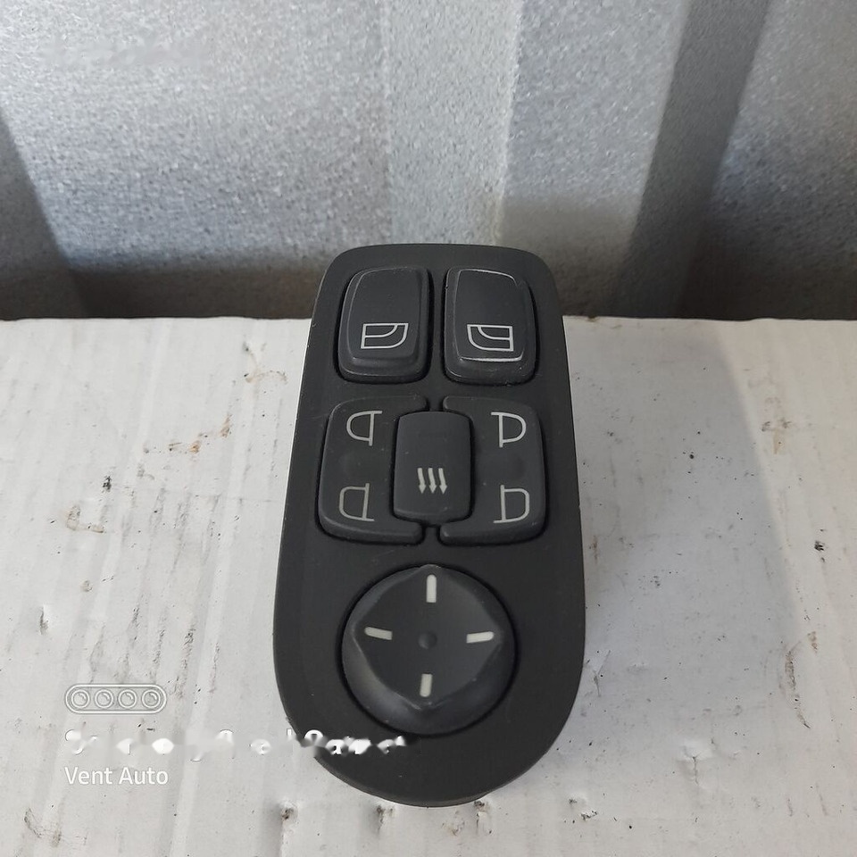 DAF XF 106 1895436 DAF 1895436 truck - Komandna tabla za Kamion: slika 1 DAF XF 106 1895436 DAF 1895436 truck - Komandna tabla za Kamion: slika 1