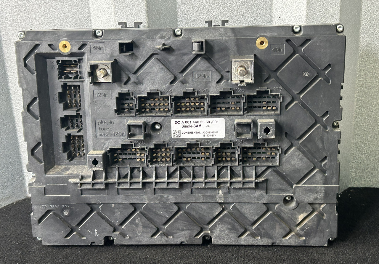 MERCEDES ACTROS MP4 A FUSE MODULE SAM - Osigurač: slika 2 MERCEDES ACTROS MP4 A FUSE MODULE SAM - Osigurač: slika 2