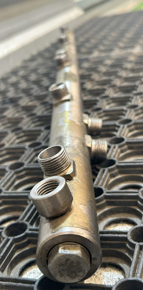 MERCEDES-BENZ Commonrail pressure pipe ACTROS MP4 - Sistem goriva za Kamion: slika 2 MERCEDES-BENZ Commonrail pressure pipe ACTROS MP4 - Sistem goriva za Kamion: slika 2