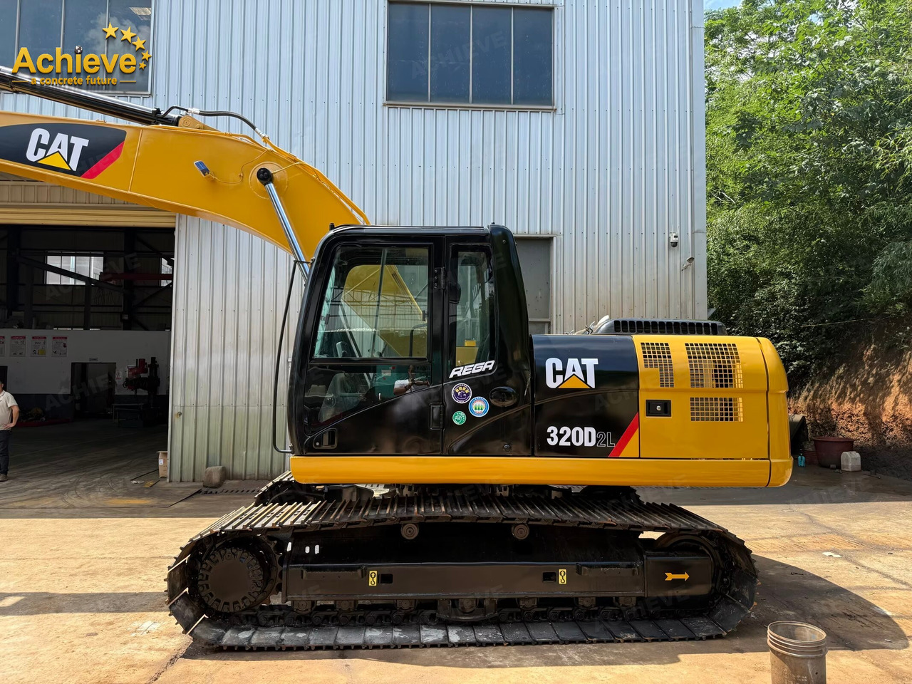 CATERPILLAR 【ACHIEVE】TOP CONDITION!!! CAT 320D2L tracked excavator - Bager guseničar: slika 4 CATERPILLAR 【ACHIEVE】TOP CONDITION!!! CAT 320D2L tracked excavator - Bager guseničar: slika 4