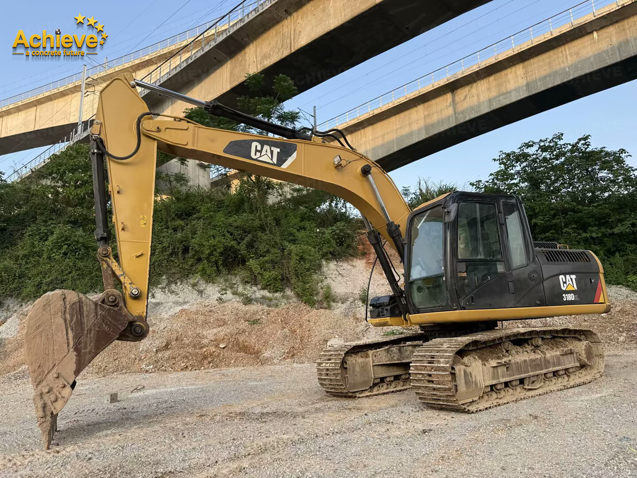Caterpillar 318DL hydraulic excavator 0.72-0.8 m³ 91 kw/rpm 42.0-42.3 kN Cat® C4.2 【ACHIEVE】 TOP CONDITION!!! - Bager guseničar: slika 3 Caterpillar 318DL hydraulic excavator 0.72-0.8 m³ 91 kw/rpm 42.0-42.3 kN Cat® C4.2 【ACHIEVE】 TOP CONDITION!!! - Bager guseničar: slika 3