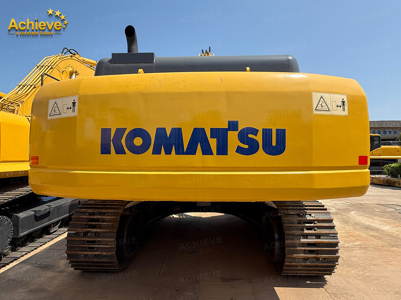 KOMATSU Remanufactured Komatsu PC360-7 excavator 1.6 m³ 180/1900 kw/rpm 33000 kg 7380 mm 227 kN Komatsu SAA6D114E 605 L【ACHIEVE】 TOP CONDITION!!! - Bager guseničar: slika 4 KOMATSU Remanufactured Komatsu PC360-7 excavator 1.6 m³ 180/1900 kw/rpm 33000 kg 7380 mm 227 kN Komatsu SAA6D114E 605 L【ACHIEVE】 TOP CONDITION!!! - Bager guseničar: slika 4