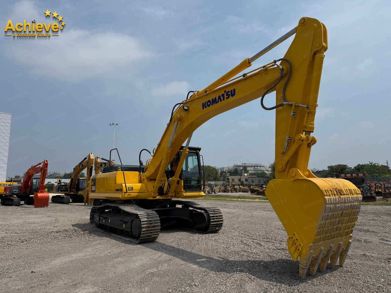 Komatsu hydraulic excavator PC300-8M0 187 /1950KW/rpm 1.4-2.0m³  32000kg Remanufactured【ACHIEVE】 TOP CONDITION!!! - Bager guseničar: slika 1 Komatsu hydraulic excavator PC300-8M0 187 /1950KW/rpm 1.4-2.0m³  32000kg Remanufactured【ACHIEVE】 TOP CONDITION!!! - Bager guseničar: slika 1