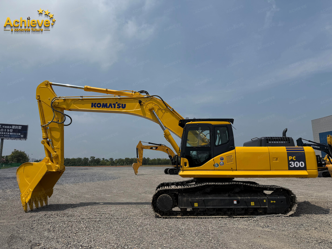Komatsu hydraulic excavator PC300-8M0 187 /1950KW/rpm 1.4-2.0m³  32000kg Remanufactured【ACHIEVE】 TOP CONDITION!!! - Bager guseničar: slika 2 Komatsu hydraulic excavator PC300-8M0 187 /1950KW/rpm 1.4-2.0m³  32000kg Remanufactured【ACHIEVE】 TOP CONDITION!!! - Bager guseničar: slika 2