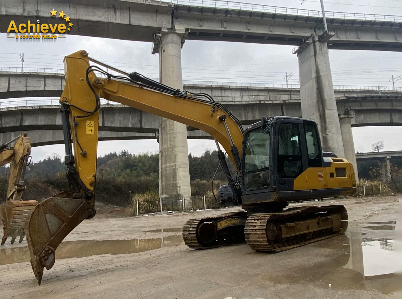 XCMG XE135D 0.32-0.61(0.52) m³ 86/2200 kw/rpm QSF3.8 260 L 99.1 kN 【ACHIEVE】 TOP CONDITION!!! - Bager guseničar: slika 2 XCMG XE135D 0.32-0.61(0.52) m³ 86/2200 kw/rpm QSF3.8 260 L 99.1 kN 【ACHIEVE】 TOP CONDITION!!! - Bager guseničar: slika 2