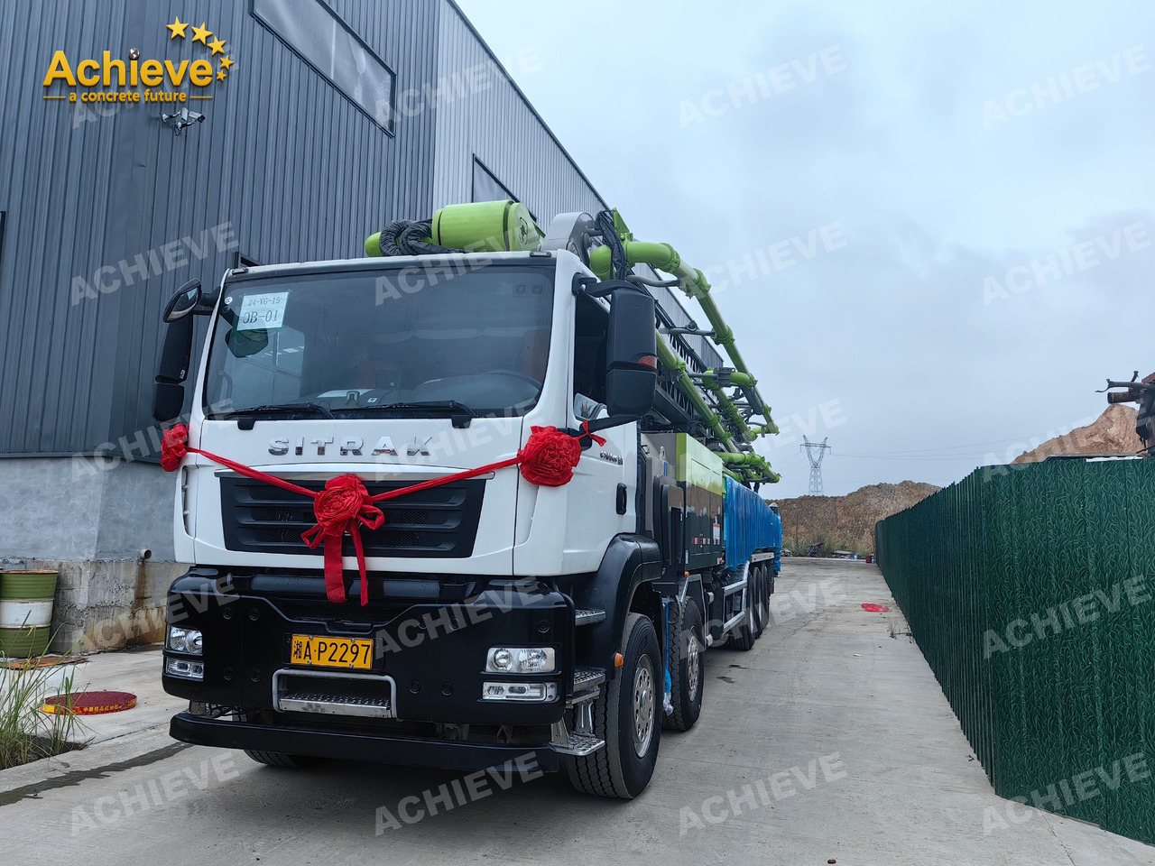 Zoomlion Zoomlion 70M 70X-6RZ Concrete pump truck ACTROS 4141 【ACHIEVE】TOP CONDITION!!! - Auto pumpa za beton: slika 4 Zoomlion Zoomlion 70M 70X-6RZ Concrete pump truck ACTROS 4141 【ACHIEVE】TOP CONDITION!!! - Auto pumpa za beton: slika 4