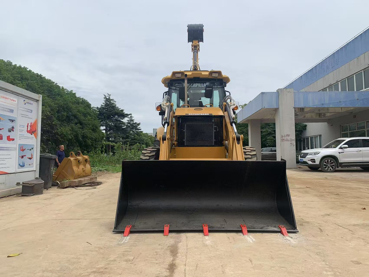 Caterpillar 4x4 Backhoe Loader CAT 420, 428 - Bager utovarivač: slika 2 Caterpillar 4x4 Backhoe Loader CAT 420, 428 - Bager utovarivač: slika 2