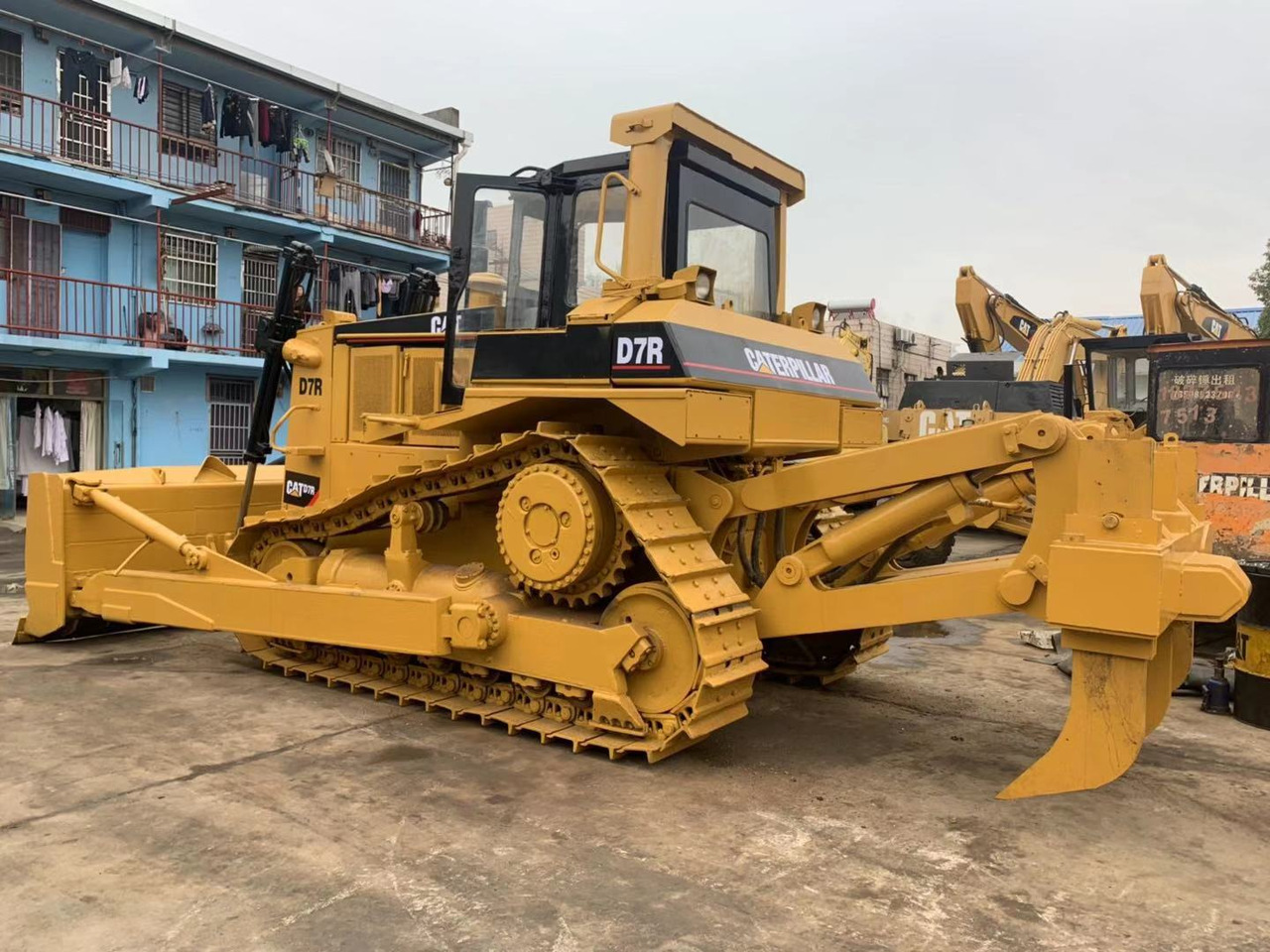 Caterpillar Bulldozer CAT D7R, D7G, D7H Secondhand Condition - Buldožer: slika 2 Caterpillar Bulldozer CAT D7R, D7G, D7H Secondhand Condition - Buldožer: slika 2