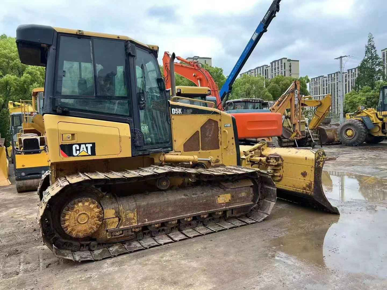 Caterpillar Bulldozer Used Condition CAT D5K LGP Original Color - Buldožer: slika 2 Caterpillar Bulldozer Used Condition CAT D5K LGP Original Color - Buldožer: slika 2