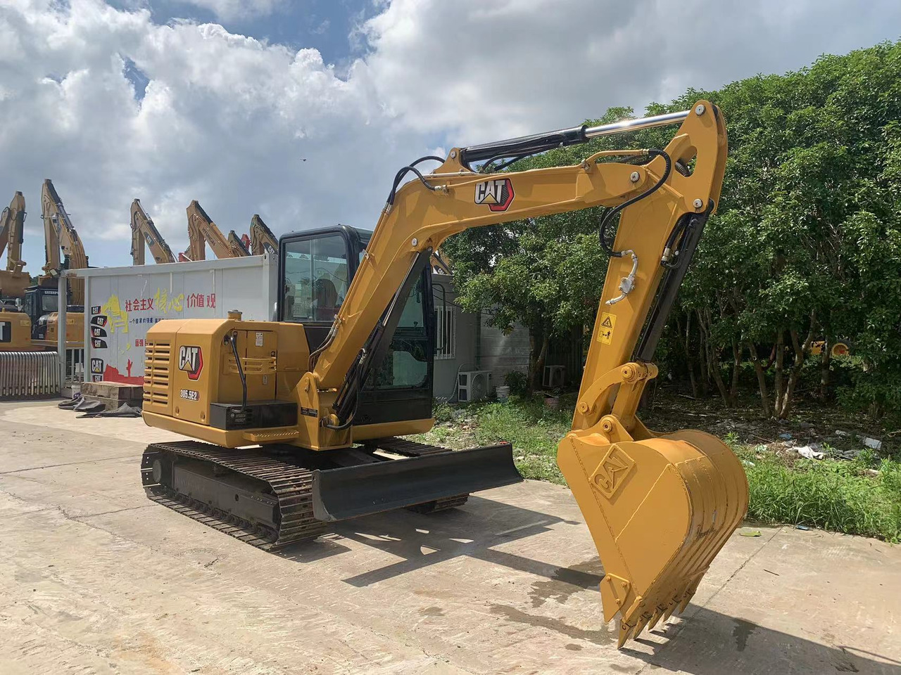 Caterpillar Secondhand Excavator CAT 305.5E2 - Bager guseničar: slika 2 Caterpillar Secondhand Excavator CAT 305.5E2 - Bager guseničar: slika 2