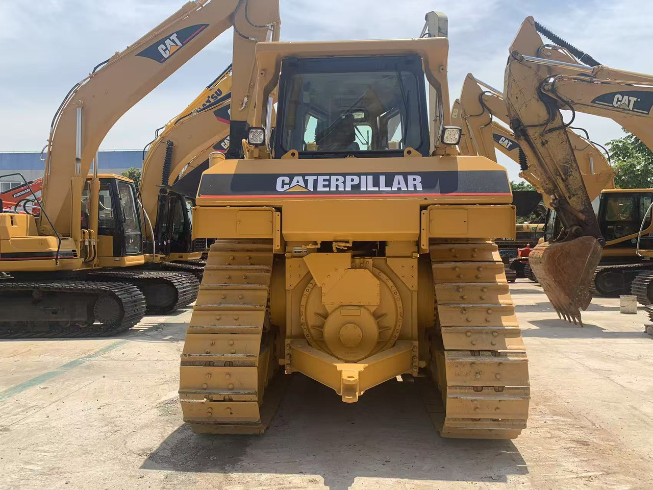 Caterpillar Tracked Tractor CAT D6R, D7R, D8R with Triangle Track - Buldožer: slika 5 Caterpillar Tracked Tractor CAT D6R, D7R, D8R with Triangle Track - Buldožer: slika 5