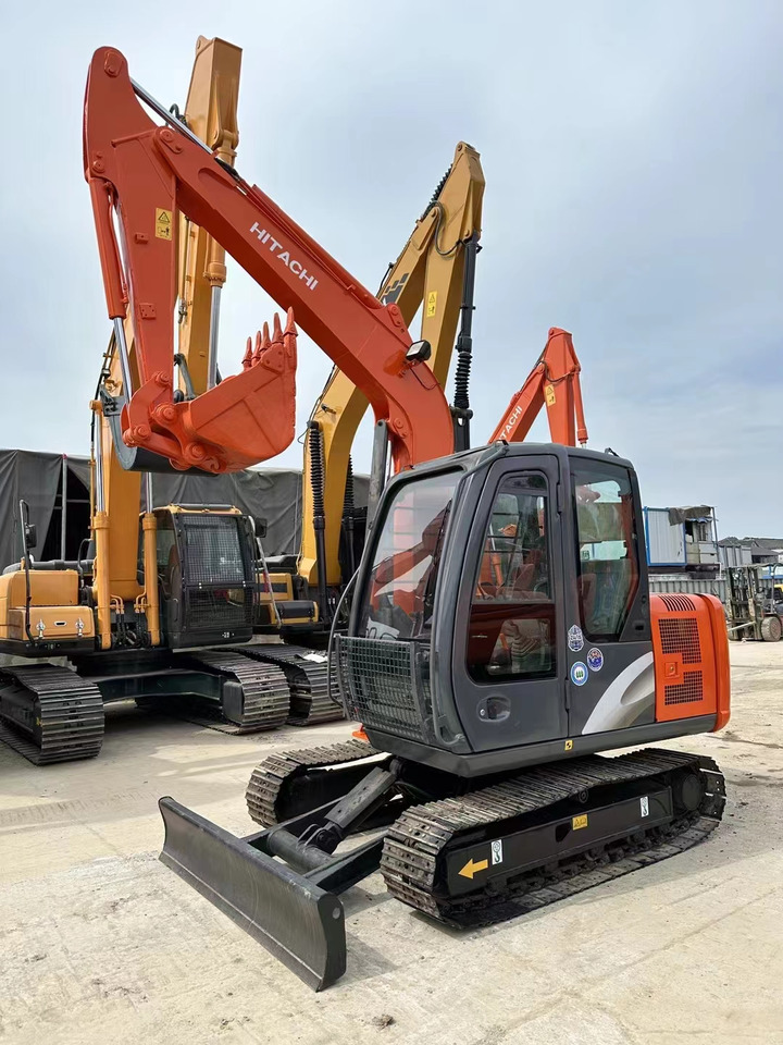 Hitachi ZX60 Mini Excavator Cheap Machine - Bager guseničar: slika 3 Hitachi ZX60 Mini Excavator Cheap Machine - Bager guseničar: slika 3