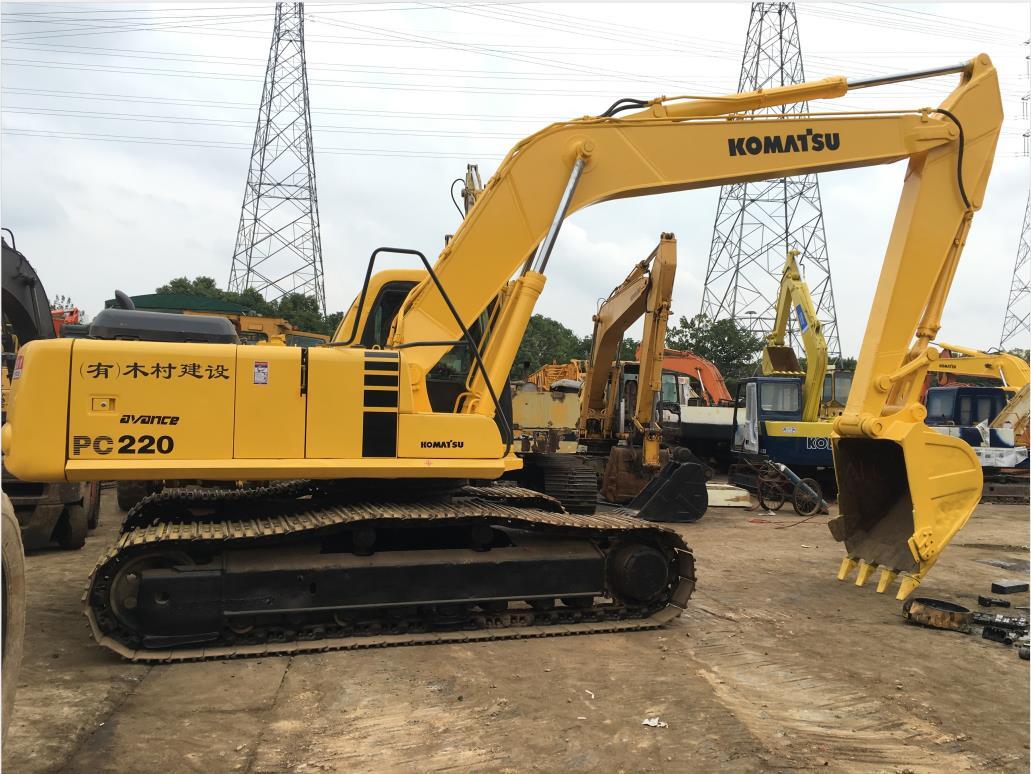 KOMATSU PC22 used excavator Japanese construction machine PC220-6 excavator - Bager guseničar: slika 2 KOMATSU PC22 used excavator Japanese construction machine PC220-6 excavator - Bager guseničar: slika 2