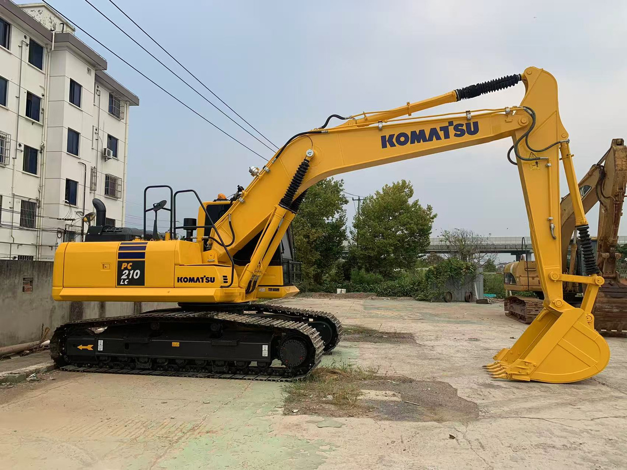 Komatsu Crawler Excavator PC210, PC200 Good Price Japan Excavator - Bager guseničar: slika 4 Komatsu Crawler Excavator PC210, PC200 Good Price Japan Excavator - Bager guseničar: slika 4