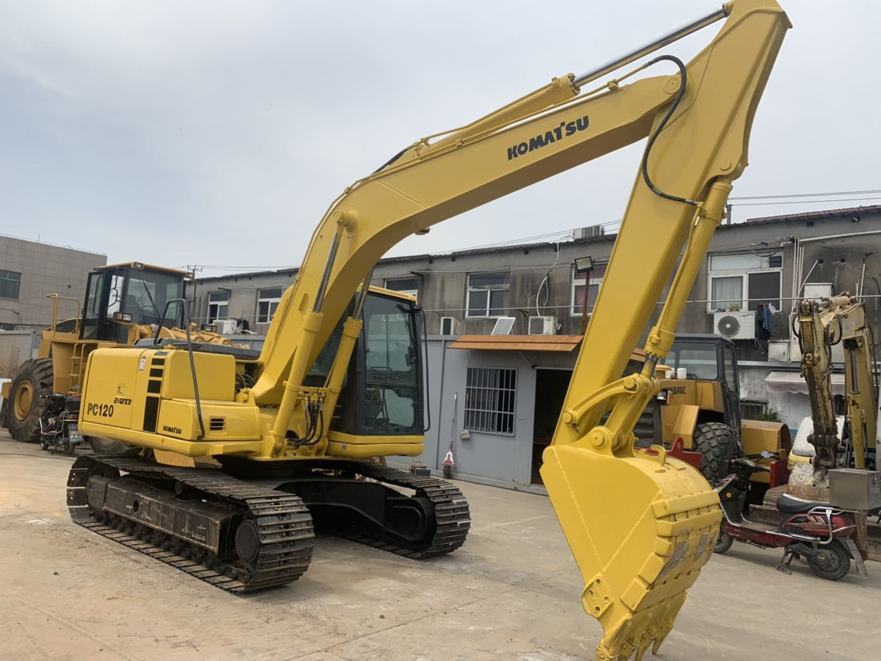 Komatsu PC120 Secondhand Excavator Good Price on Sale - Bager guseničar: slika 2 Komatsu PC120 Secondhand Excavator Good Price on Sale - Bager guseničar: slika 2