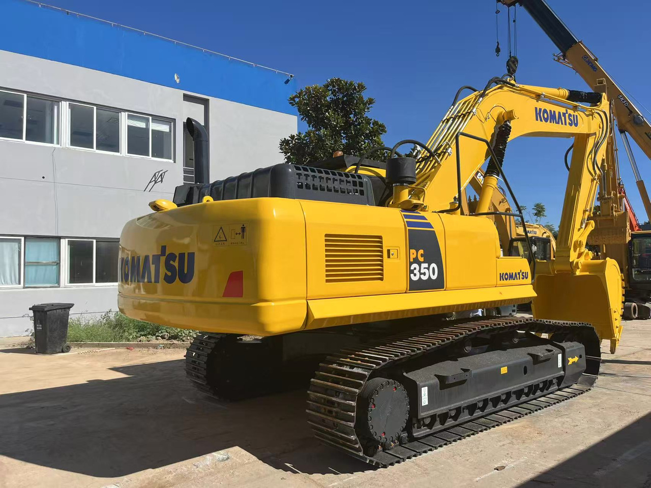 Komatsu PC350 Secondhand Big Excavator 35 ton Capacity - Bager guseničar: slika 2 Komatsu PC350 Secondhand Big Excavator 35 ton Capacity - Bager guseničar: slika 2