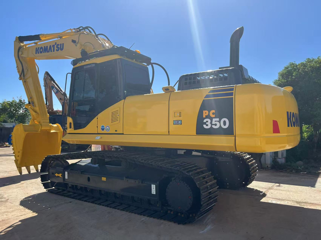 Komatsu PC350 Secondhand Big Excavator 35 ton Capacity - Bager guseničar: slika 1 Komatsu PC350 Secondhand Big Excavator 35 ton Capacity - Bager guseničar: slika 1