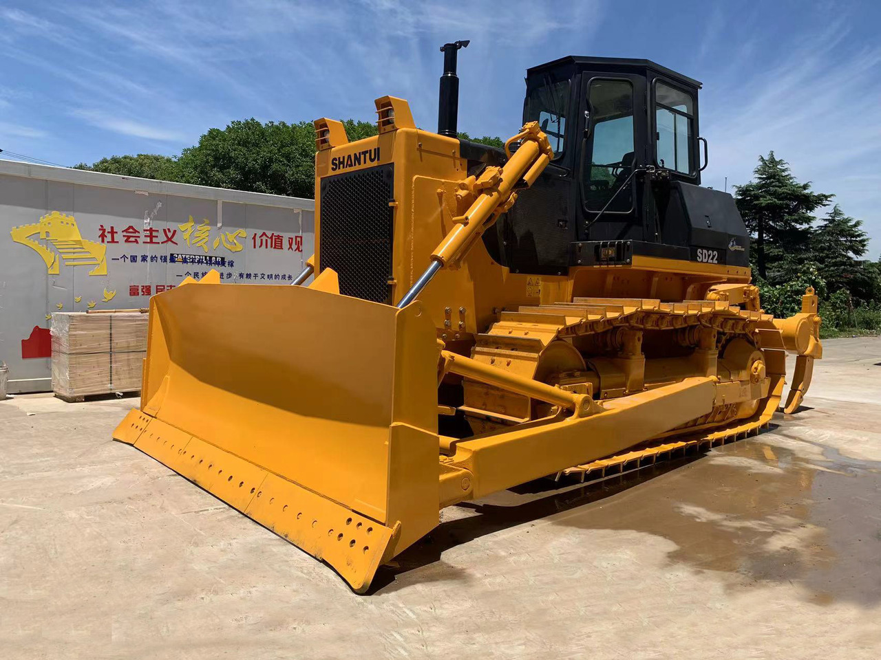 SHANTUI SD22 Bulldozer Good price on Sale - Buldožer: slika 1 SHANTUI SD22 Bulldozer Good price on Sale - Buldožer: slika 1