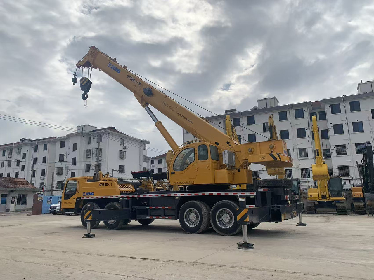XCMG Used Truck Crane XCMG QY50K High-Performance 50-Ton Lifting Solution - Autodizalica: slika 3 XCMG Used Truck Crane XCMG QY50K High-Performance 50-Ton Lifting Solution - Autodizalica: slika 3