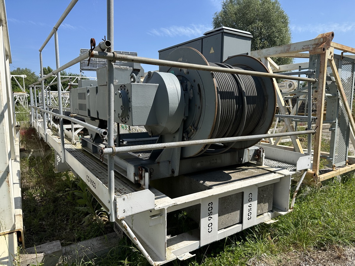 LIEBHERR 280 EC-H 12 Litronic slewing part - Kran: slika 2 LIEBHERR 280 EC-H 12 Litronic slewing part - Kran: slika 2