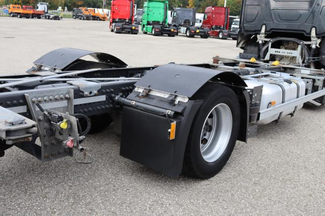 Mercedes-Benz Actros 1842 L nR - Kamion za prevoz kontejnera/ Kamion sa promenjivim sandukom: slika 5 Mercedes-Benz Actros 1842 L nR - Kamion za prevoz kontejnera/ Kamion sa promenjivim sandukom: slika 5