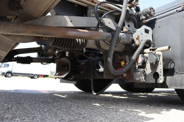 Mercedes-Benz Actros 2545 LL - Kamion za prevoz kontejnera/ Kamion sa promenjivim sandukom: slika 5 Mercedes-Benz Actros 2545 LL - Kamion za prevoz kontejnera/ Kamion sa promenjivim sandukom: slika 5