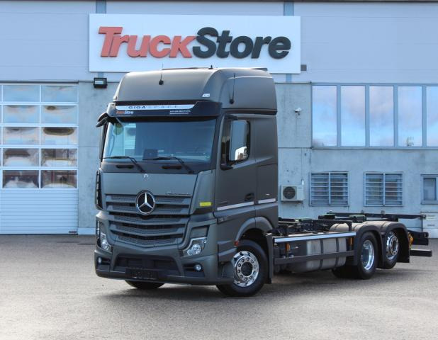 Mercedes-Benz Actros 2552LL ENA - Kamion za prevoz kontejnera/ Kamion sa promenjivim sandukom: slika 1 Mercedes-Benz Actros 2552LL ENA - Kamion za prevoz kontejnera/ Kamion sa promenjivim sandukom: slika 1