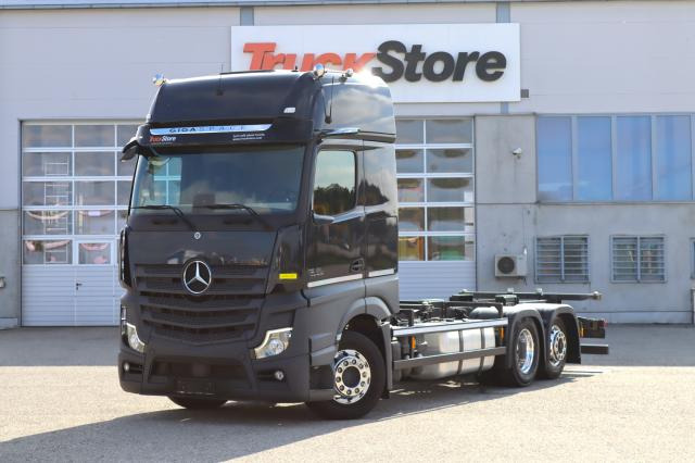 Mercedes-Benz Actros 2553 L - Kamion za prevoz kontejnera/ Kamion sa promenjivim sandukom: slika 1 Mercedes-Benz Actros 2553 L - Kamion za prevoz kontejnera/ Kamion sa promenjivim sandukom: slika 1