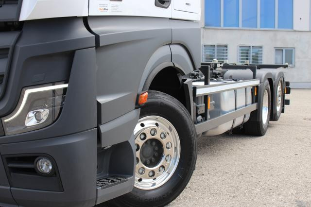 Mercedes-Benz Actros 2563LL LENKACHSE - Kamion za prevoz kontejnera/ Kamion sa promenjivim sandukom: slika 3 Mercedes-Benz Actros 2563LL LENKACHSE - Kamion za prevoz kontejnera/ Kamion sa promenjivim sandukom: slika 3