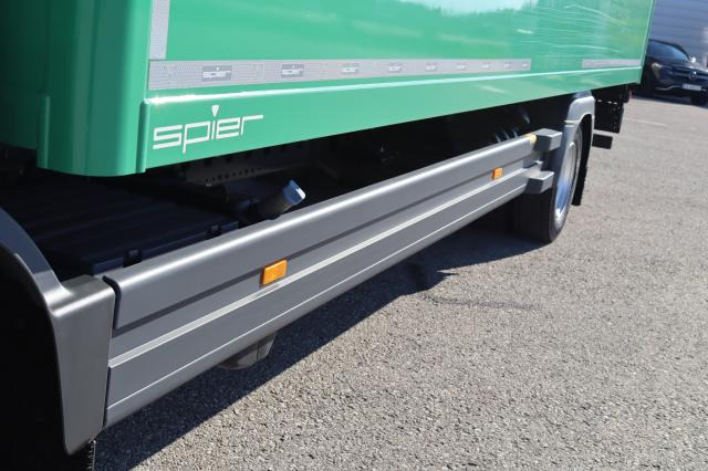 Mercedes-Benz Atego 1524L 2TO LBW - Kamion sa zatvorenim sandukom: slika 4 Mercedes-Benz Atego 1524L 2TO LBW - Kamion sa zatvorenim sandukom: slika 4