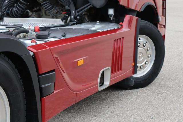 Mercedes-Benz Actros 1851 LS - Tegljač: slika 5 Mercedes-Benz Actros 1851 LS - Tegljač: slika 5