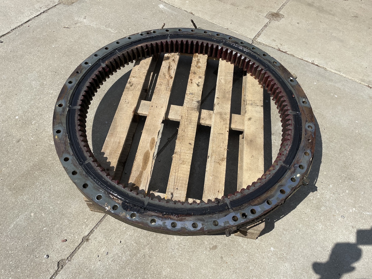 LIEBHERR R906 - Pokretni prsten za Bager: slika 4 LIEBHERR R906 - Pokretni prsten za Bager: slika 4