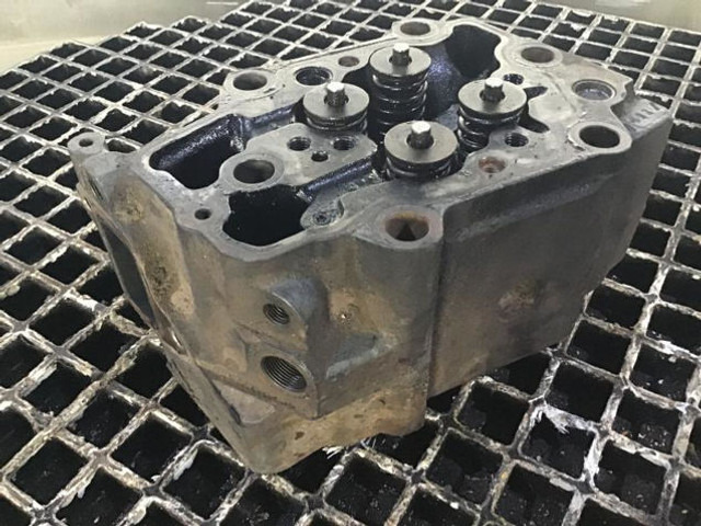 Cilindar blok Liebherr Cylinderhead: slika 7