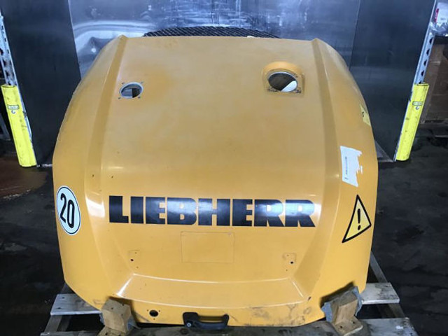 Liebherr Engine Hood - Hauba: slika 2 Liebherr Engine Hood - Hauba: slika 2