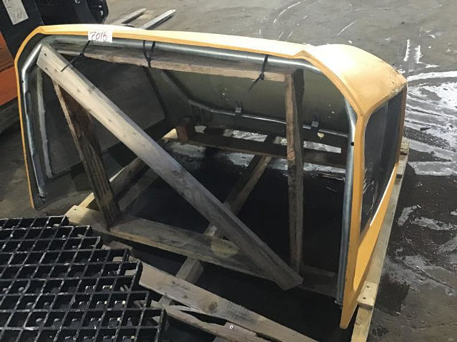 Liebherr Engine Hood - Hauba: slika 4 Liebherr Engine Hood - Hauba: slika 4