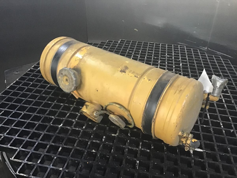 Liebherr Equalizing Reservoir - Sistem za usis vazduha: slika 1 Liebherr Equalizing Reservoir - Sistem za usis vazduha: slika 1