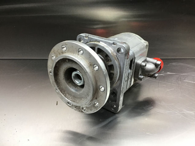 Motor i delovi Liebherr Fan Motor: slika 8 Motor i delovi Liebherr Fan Motor: slika 8