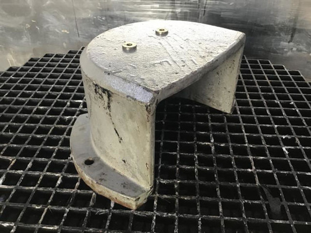 Liebherr Grease Housing - Menjač: slika 1 Liebherr Grease Housing - Menjač: slika 1