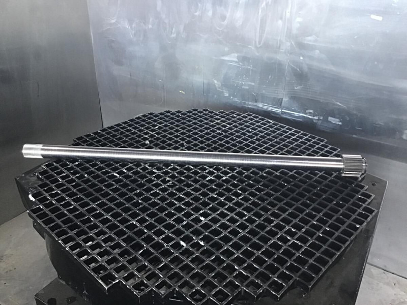 Liebherr - Polosovina: slika 1 Liebherr - Polosovina: slika 1