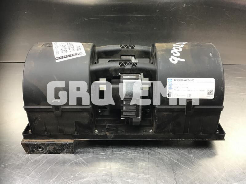 Liebherr R946 LC / R946 NLC / R956 / R976 / R926 LC / R920 / R920 LC - Ventilator kabine: slika 1 Liebherr R946 LC / R946 NLC / R956 / R976 / R926 LC / R920 / R920 LC - Ventilator kabine: slika 1