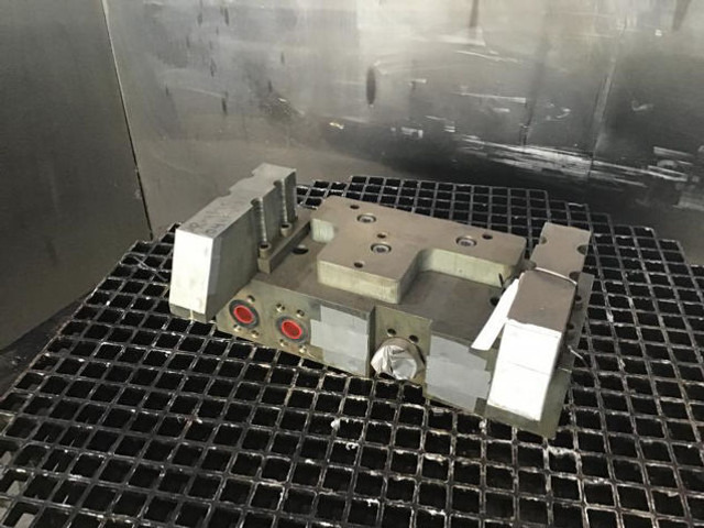 Rezervni deo Liebherr Fuel Tank: slika 16