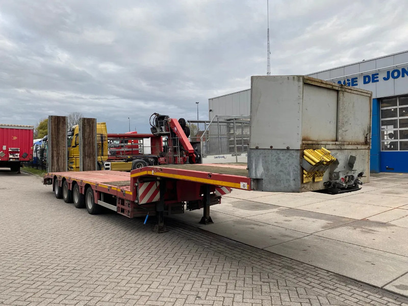Faymonville Max Trailer F-S44-1A1Y / Extendable / Hydraulic Ramps / 58 Ton / 2x Steering Axle - Niska poluprikolica za prevoz: slika 5 Faymonville Max Trailer F-S44-1A1Y / Extendable / Hydraulic Ramps / 58 Ton / 2x Steering Axle - Niska poluprikolica za prevoz: slika 5